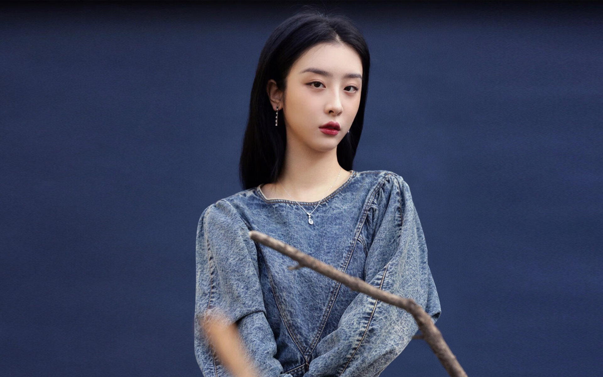 西班牙压制俄罗斯，成功晋级半决赛，西班牙打谁
